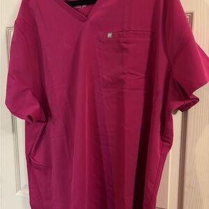 Nwt Fabletics  Vibrant color scrub  top size 4 x